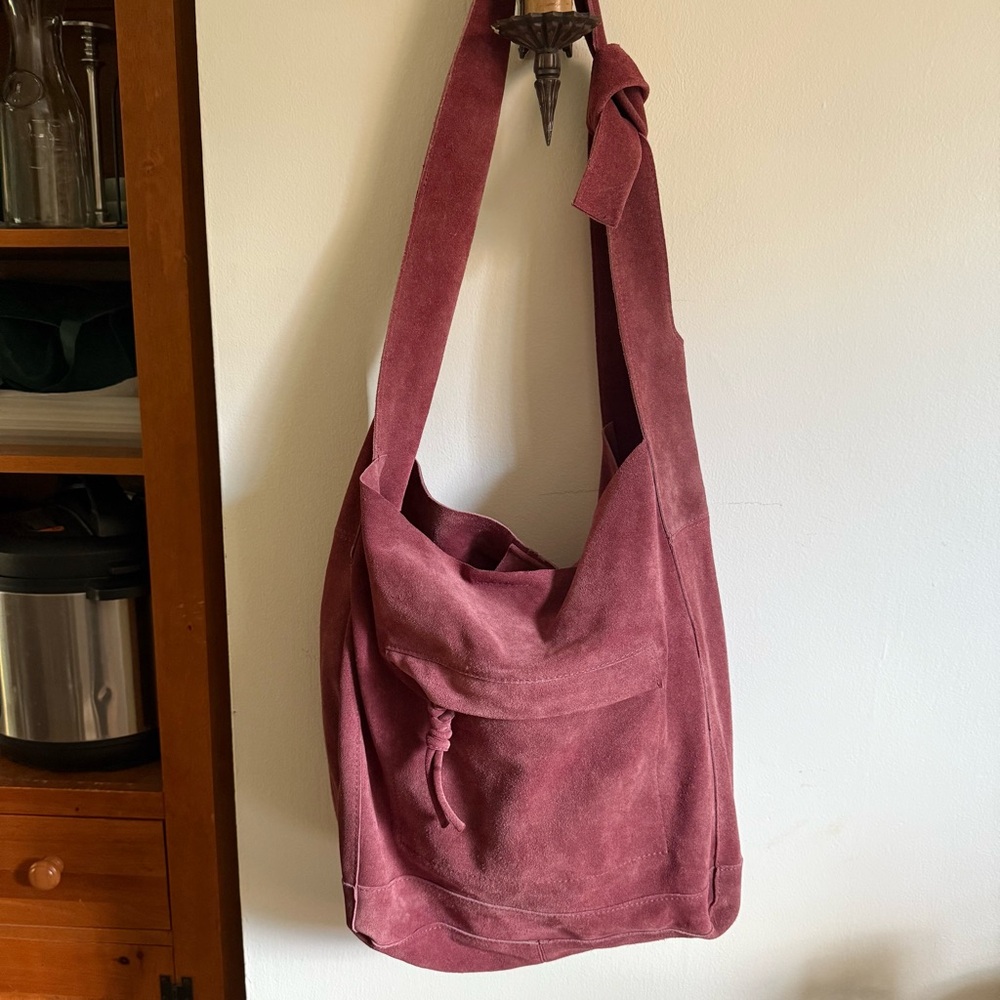 NWOT FREE PEOPLE Dusty Rose Slouchy Shoulder Bag - Picture 3 of 13